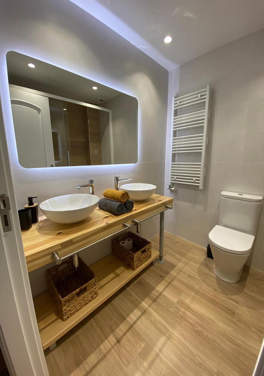 Alojamiento En Pleno Centro Con Wifi Y Aire Acondicionado Logrono Exterior photo